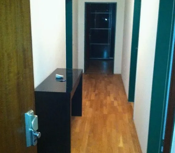 アパート イザールトル